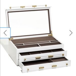 Large Kendra Scott Jewelry Box